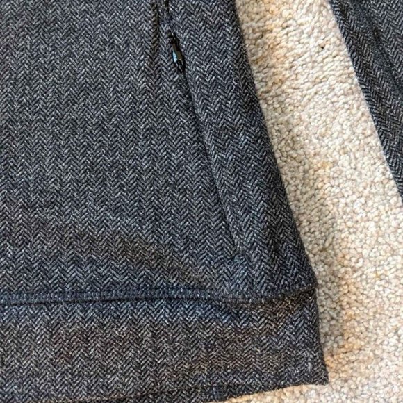 Lululemon Women's 6 Warm Running Top Gray Black - Picture 5 of 6